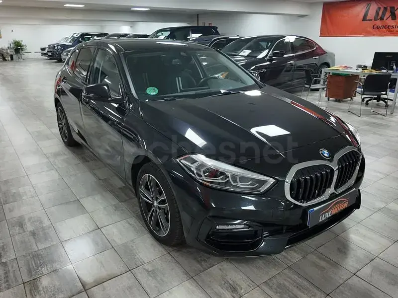 Usado BMW 120 Sport Line 170 CV (125 kW) 2024 Negro Berlina