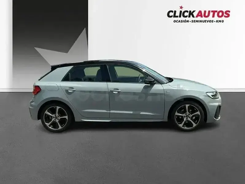 Usado Audi A1 Sportback Comfort 116 CV (85 kW) 2025 Gris / plata Utilitario