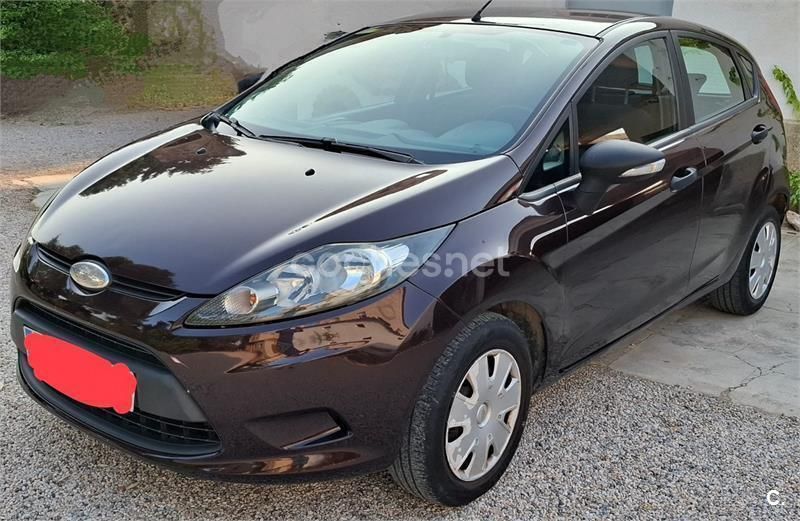 Granate Usado 2009 Ford Fiesta Ambiente Utilitario | 4000 € (Precio justo) - Imagen 1/2