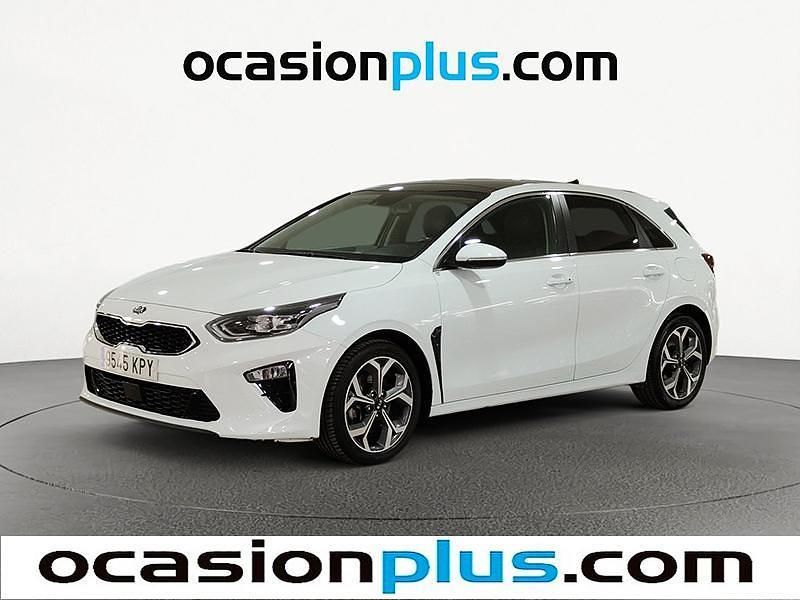Blanco Usado 2018 Kia Ceed GT GT-Line Utilitario | 17.091 € (Un poco caro) - Imagen 1/4