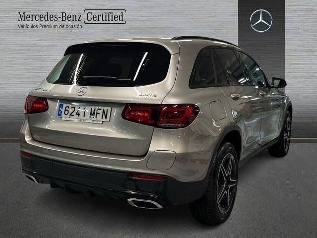 Usado Mercedes GLC300e 306 CV (225 kW) 2022 Plata mojave SUV