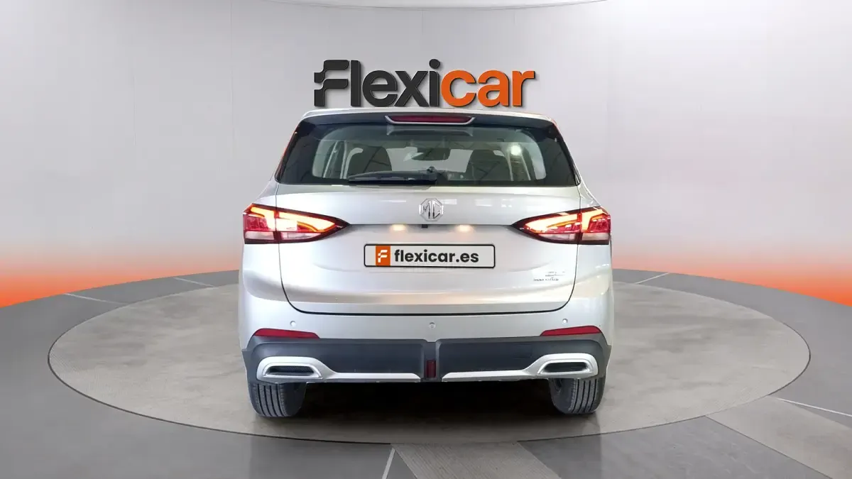 Usado MG ZS Comfort 197 CV (144 kW) 2025 Gris SUV