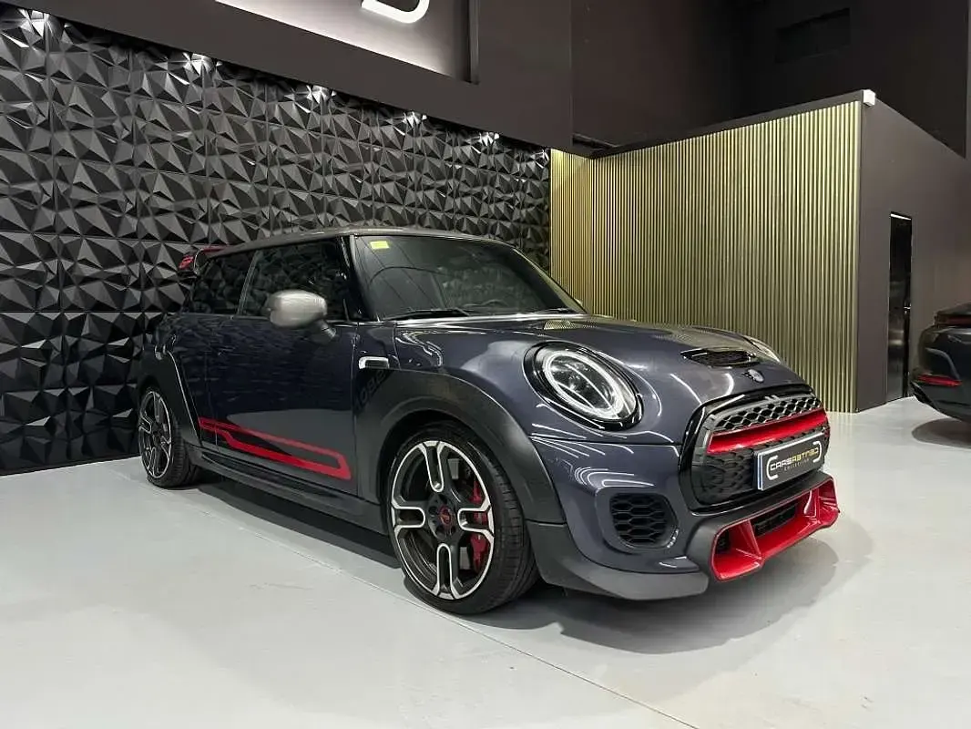 Usado Mini John Cooper Works 306 CV (225 kW) 2021 Gris Utilitario