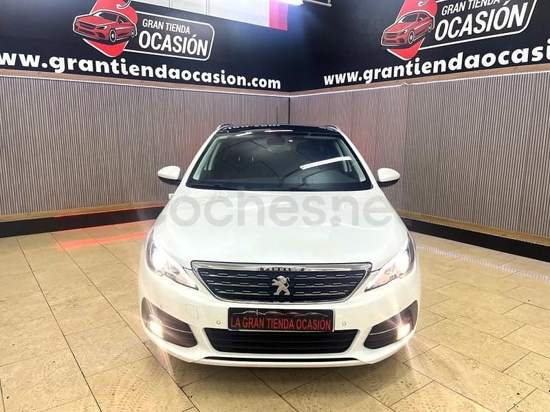 Usado Peugeot 308 SW Allure 130 CV (95 kW) 2017 Blanco Familiar