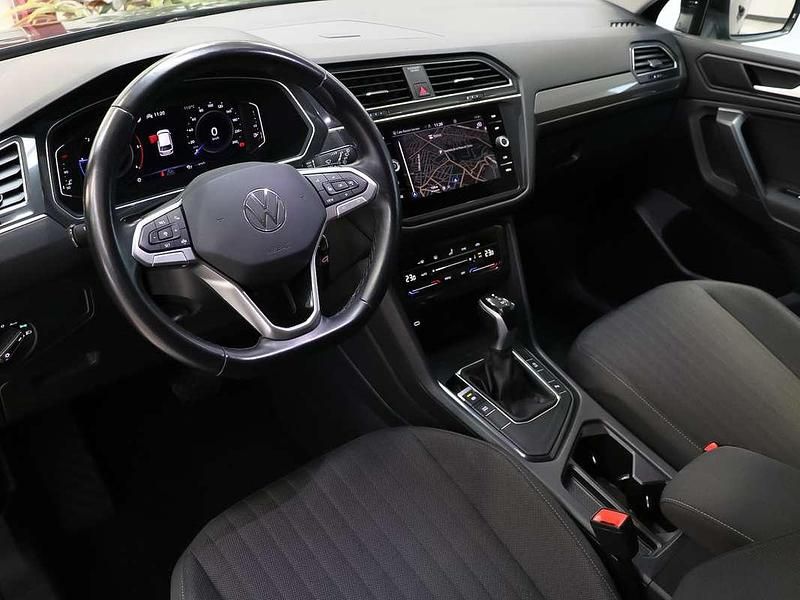 Usado VW Tiguan Allspace Life 150 CV (110 kW) 2022 Negro SUV