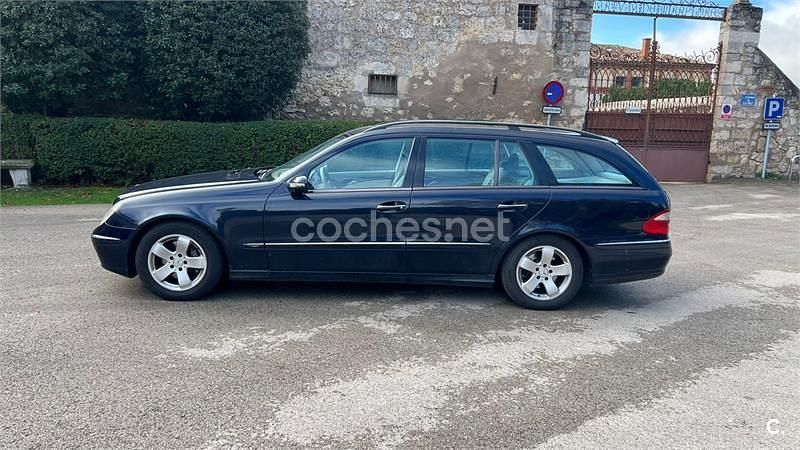 Usado Mercedes E320 Avantgarde 204 CV (150 kW) 2003 Azul Familiar