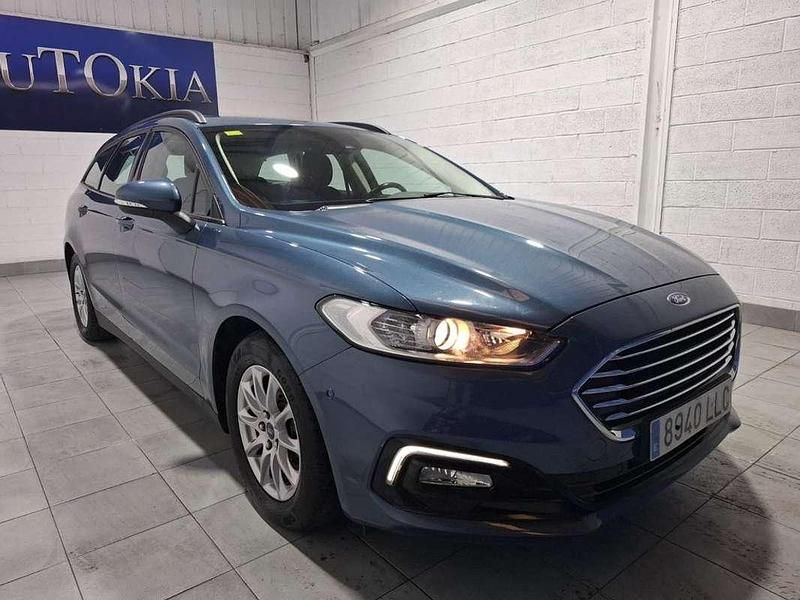 Usado Ford Mondeo Trend 150 CV (110 kW) 2020 Azul Familiar