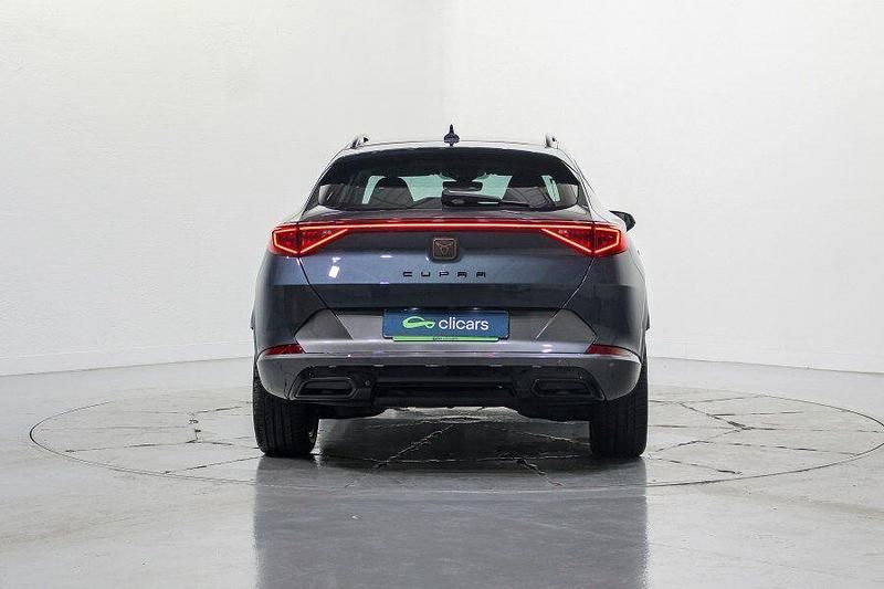 Usado Cupra Formentor 150 CV (110 kW) 2022 Gris / plata SUV