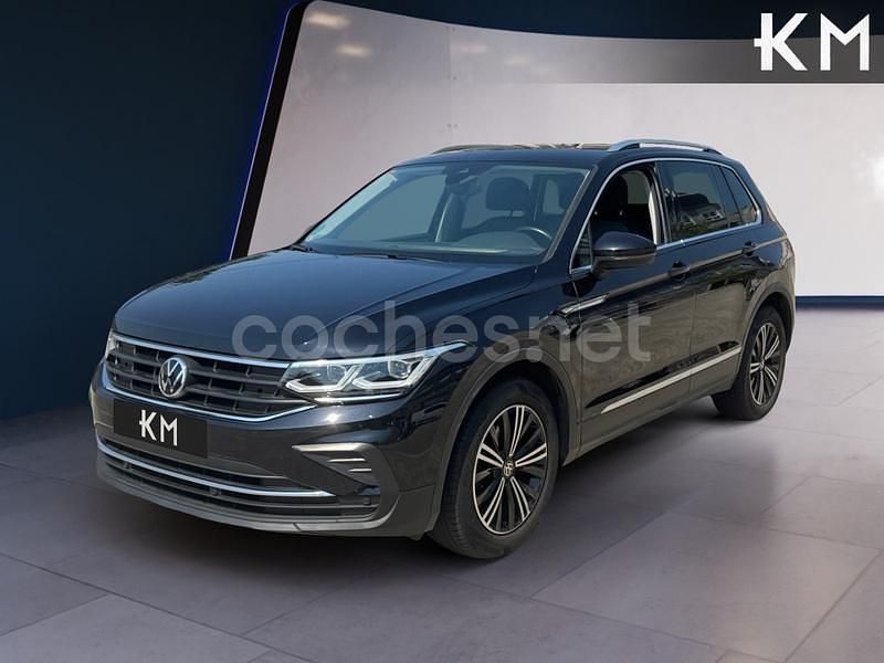 Negro Usado 2021 VW Tiguan Life SUV | 24.500 € (Buen precio) - Imagen 1/4
