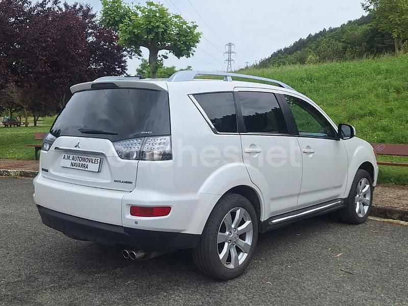 Usado Mitsubishi Outlander Motion 177 CV (130 kW) 2011 Blanco SUV