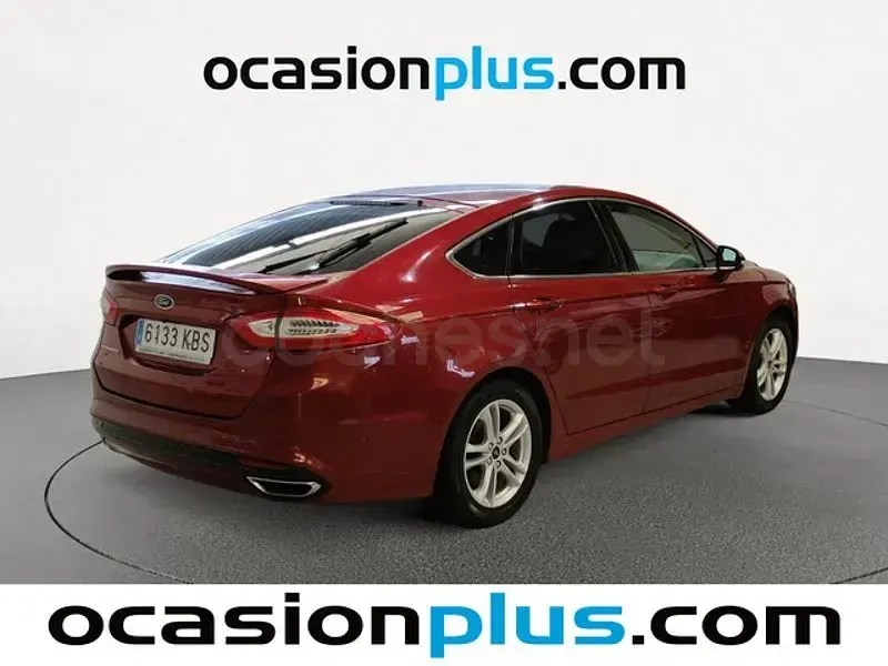Usado Ford Mondeo Titanium 180 CV (132 kW) 2017 Rojo Berlina