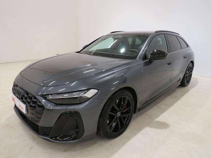 Usado Audi A5 204 CV (150 kW) 2025 Gris Familiar