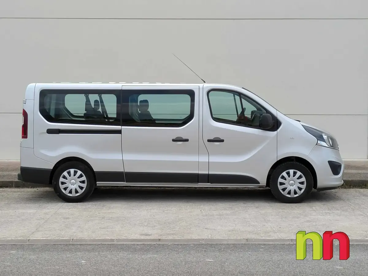 Usado Opel Vivaro S 125 CV (91 kW) 2016 Gris Monovolumen