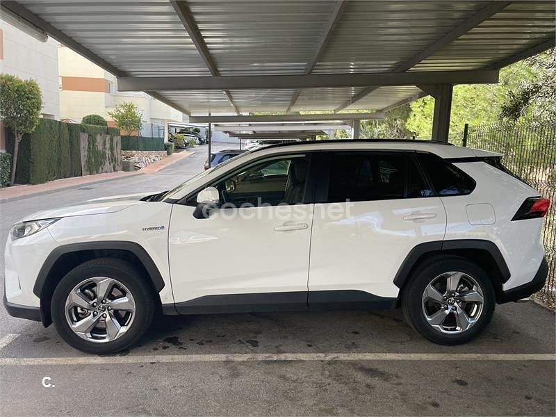 Usado Toyota RAV4 Hybrid Advance 218 CV (160 kW) 2019 Blanco SUV