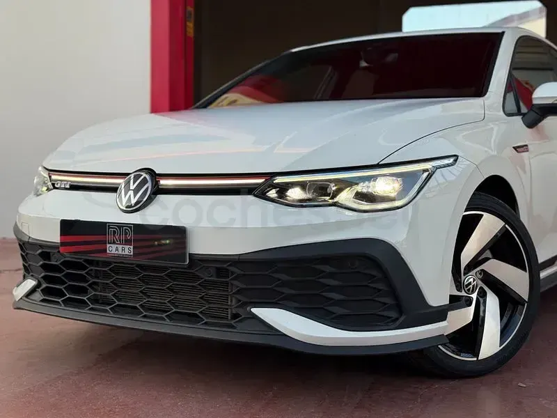Usado VW Golf VIII GTI Clubsport 300 HP (220 kW) 2024 Branco Sedan