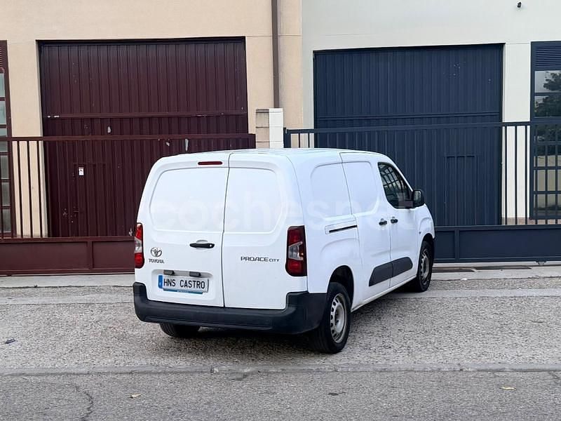Usado Toyota Proace City City 131 CV (96 kW) 2020 Blanco Monovolumen