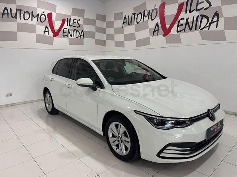 Usado VW Golf VIII Life 150 CV (110 kW) 2022 Blanco Berlina