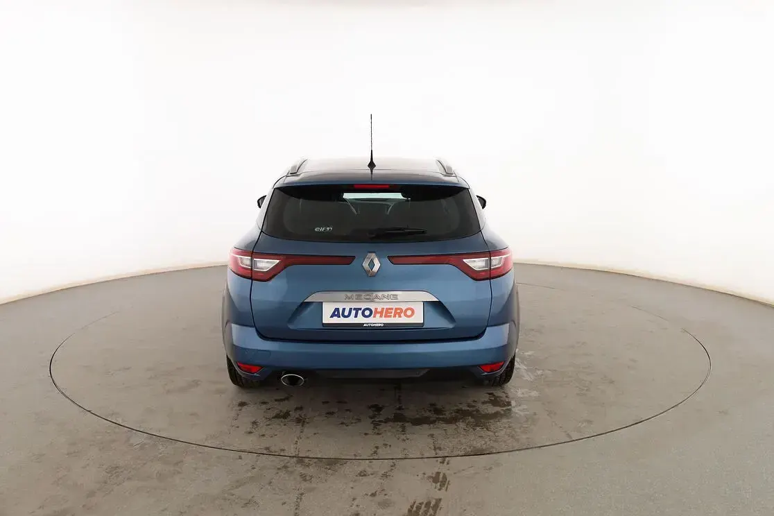 Usado Renault Mégane GrandTour Zen 110 CV (80 kW) 2017 Azul Familiar