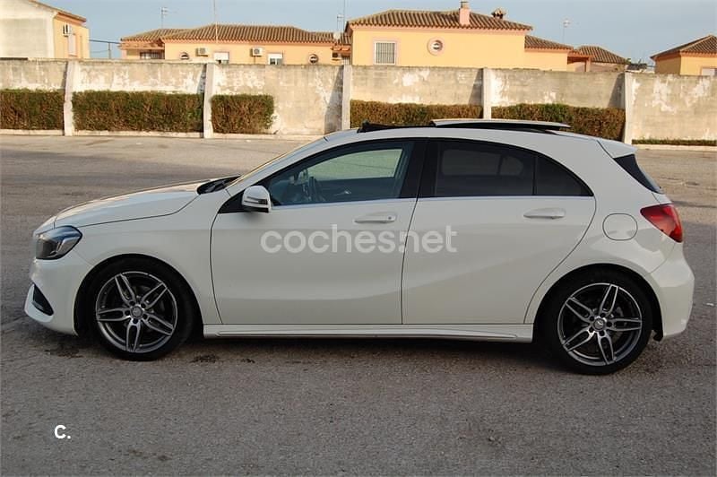 Usado Mercedes A220 AMG line 177 CV (130 kW) 2017 Blanco Berlina