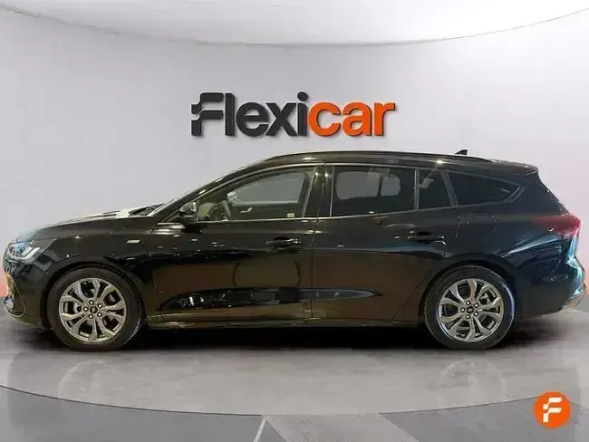 Usado Ford Focus ST-Line 155 CV (114 kW) 2024 Negro Berlina
