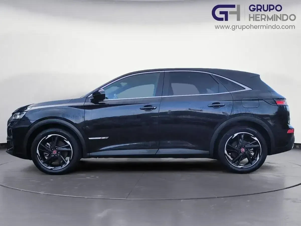 Usado DS Automobiles DS7 Crossback 300 CV (220 kW) 2022 Negro SUV