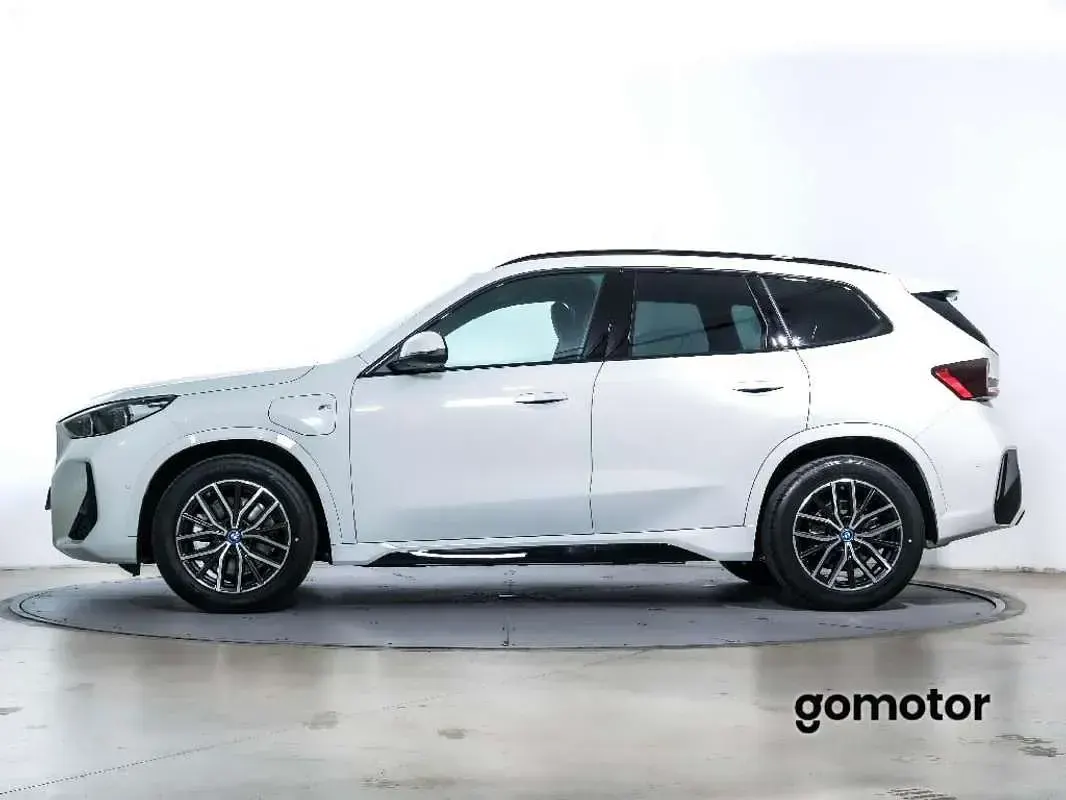 Usado BMW X1 Luxury Line 326 CV (239 kW) 2025 Blanco SUV