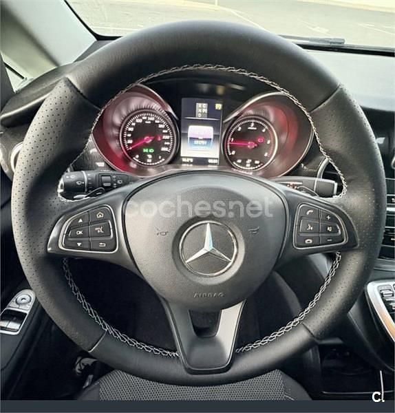 Usado Mercedes V220 Exclusive 163 CV (119 kW) 2018 Gris / plata Monovolumen
