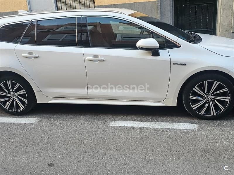 Usado Toyota Corolla Sport 122 CV (89 kW) 2021 Blanco Familiar