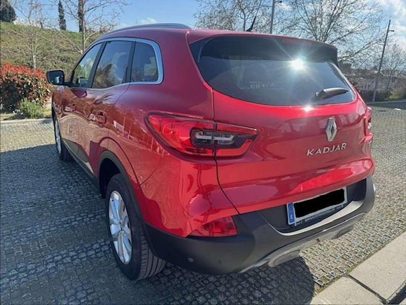 Usado Renault Kadjar Zen 131 CV (96 kW) 2017 Burdeos SUV
