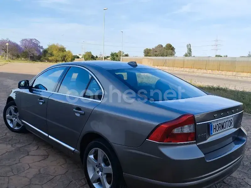Usado Volvo S80 Summum 163 CV (119 kW) 2010 Gris / plata Berlina