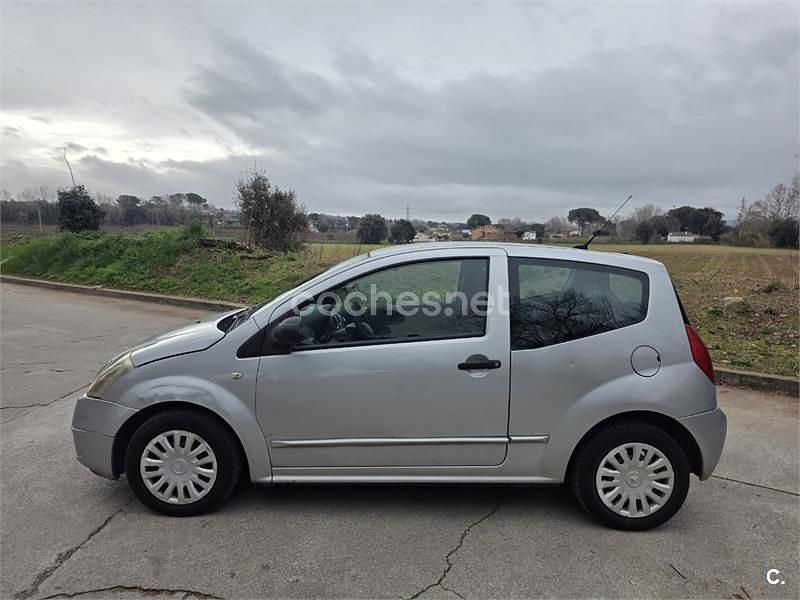 Usado Citroën C2 70 CV (51 kW) 2006 Gris / plata Utilitario