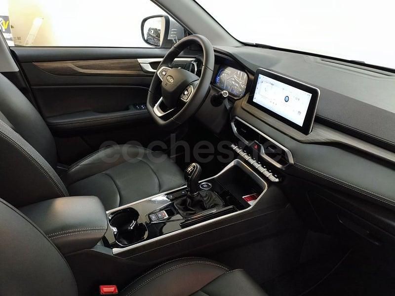 Usado EVO Evo 4 106 CV (77 kW) 2025 Gris / plata SUV