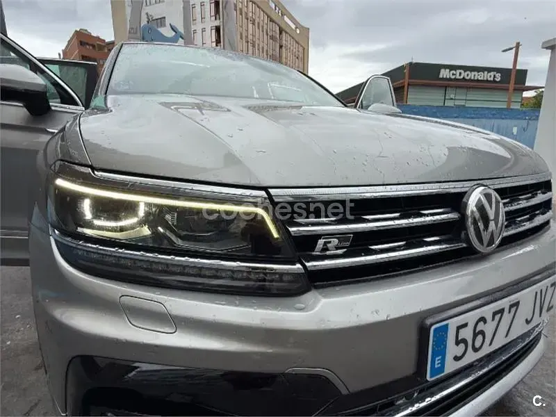 Usado VW Tiguan Sportline 190 CV (139 kW) 2017 Gris / plata SUV