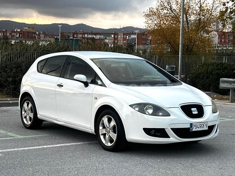 Blanco Usado 2008 Seat Leon Sport Berlina | 6900 € (Precio justo) - Imagen 1/4