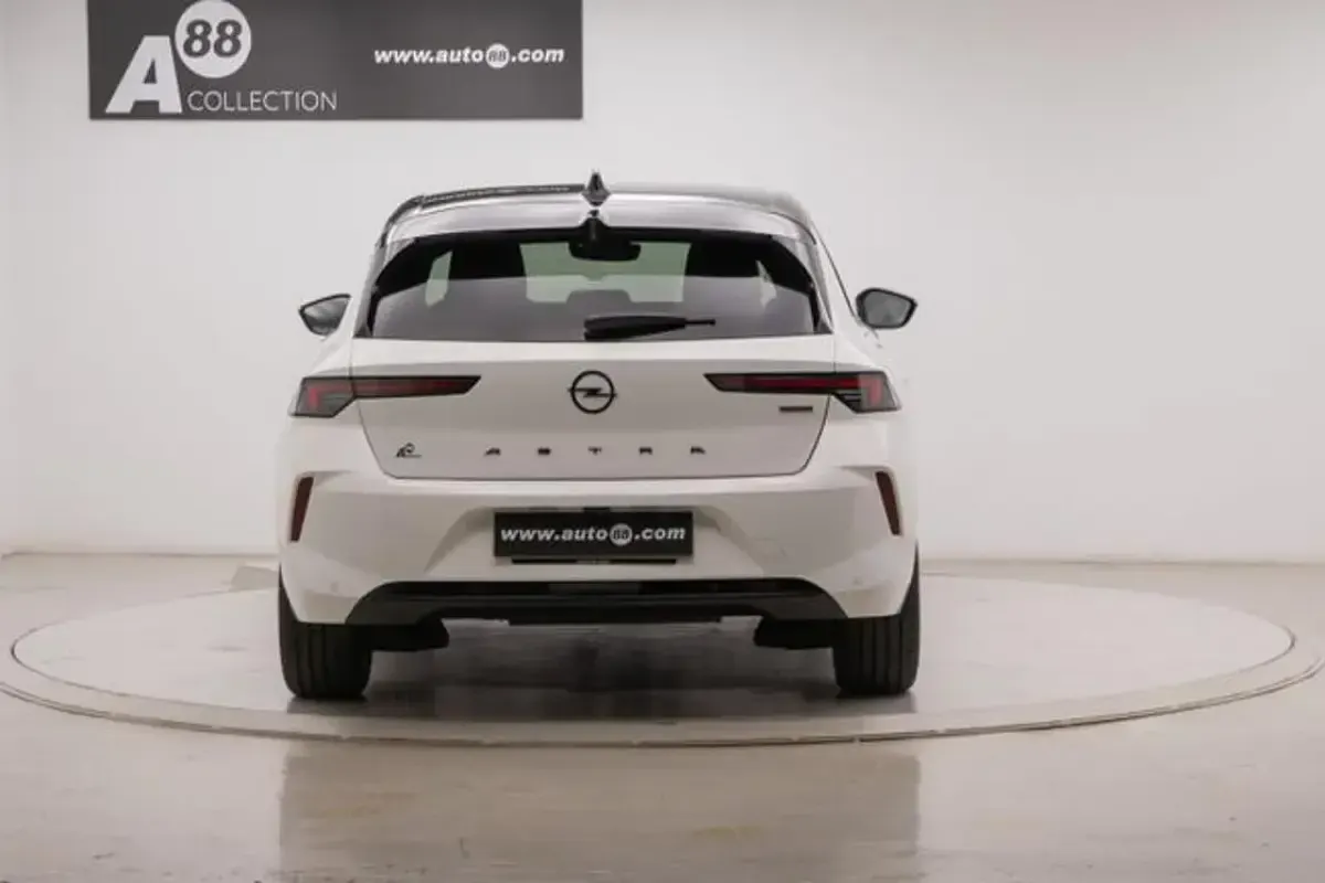 Usado Opel Astra S 136 CV (100 kW) 2025 Blanco Utilitario