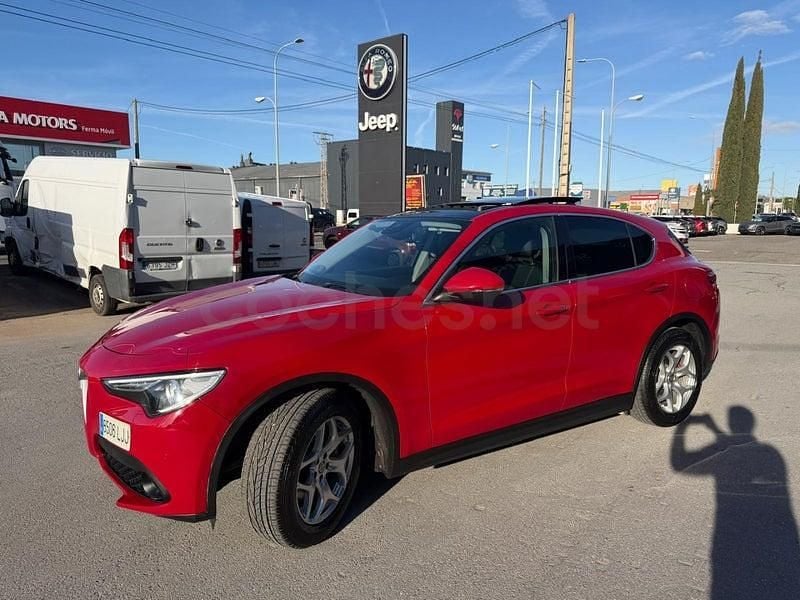 Usado Alfa Romeo Stelvio 190 CV (139 kW) 2020 Rojo SUV