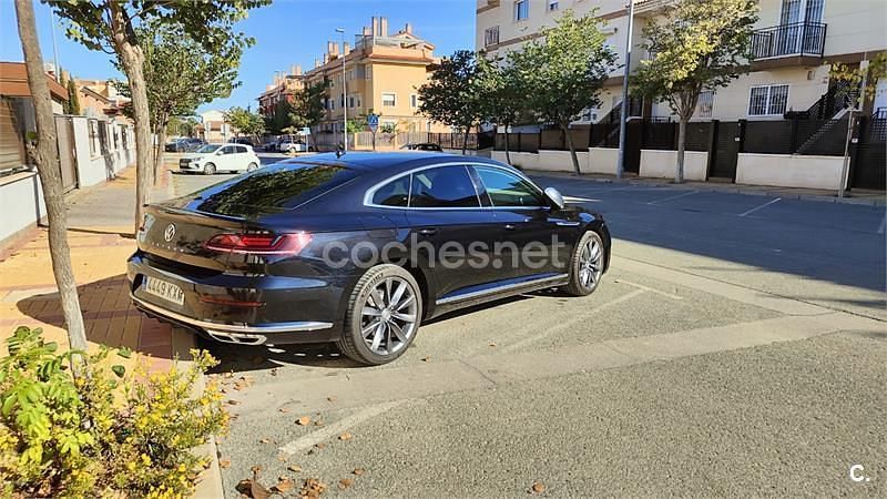 Usado VW Arteon Elegance 150 CV (110 kW) 2019 Negro Berlina