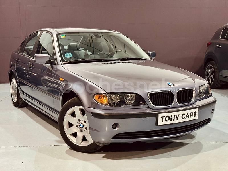 Usado BMW 318 Comfort Edition 143 CV (105 kW) 2004 Gris / plata Berlina