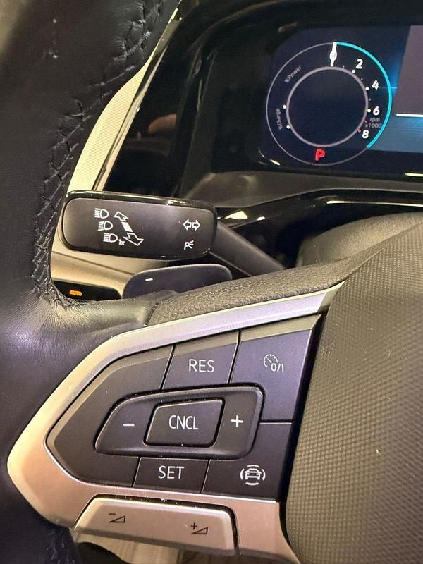 Usado VW Multivan Style 218 CV (160 kW) 2022 Gris Van