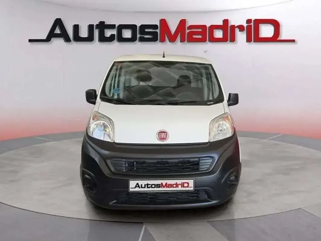 Usado Fiat Fiorino 80 CV (58 kW) 2021 Blanco Monovolumen