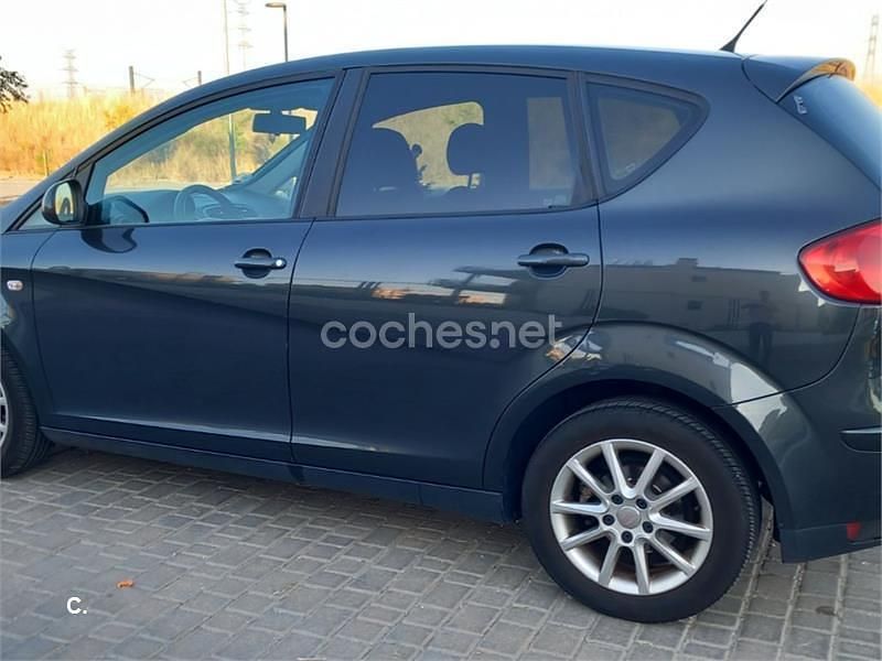 Azul Usado 2009 Seat Altea Style Monovolumen | 4750 € (Buen precio) - Imagen 1/4