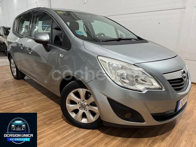 Usado Opel Meriva Enjoy 120 CV (88 kW) 2010 Gris / plata Monovolumen