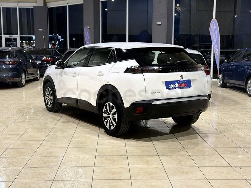 Usado Peugeot 2008 Active 110 CV (80 kW) 2021 Blanco SUV