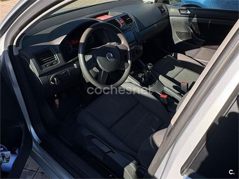 Usado VW Golf IV Sportline 105 CV (77 kW) 2004 Gris / plata Berlina