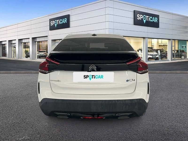 Brugt Citroën e-C4 Feel 100 kW (137 HK) 2023 Hvid Sedan