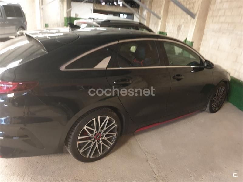 Usado Kia ProCeed GT 204 CV (150 kW) 2023 Negro Utilitario