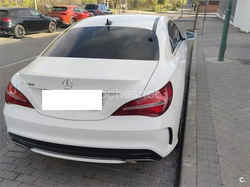 Usado Mercedes CLA180 122 CV (89 kW) 2018 Blanco Berlina