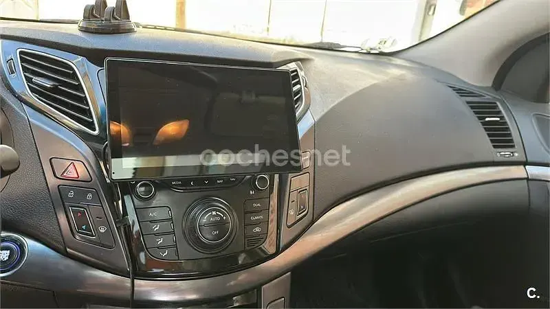 Usado Hyundai i40 GLS 136 CV (100 kW) 2011 Blanco Familiar