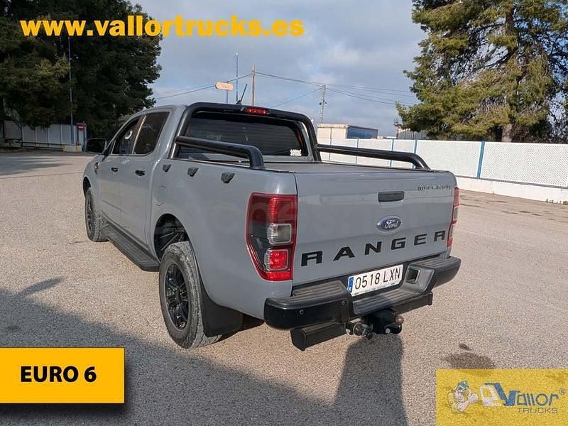 Usado Ford Ranger Limited 170 CV (125 kW) 2022 Gris / plata Pickup/Camioneta