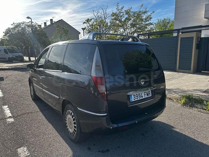 Usado Lancia Phedra 136 CV (100 kW) 2007 Negro Monovolumen